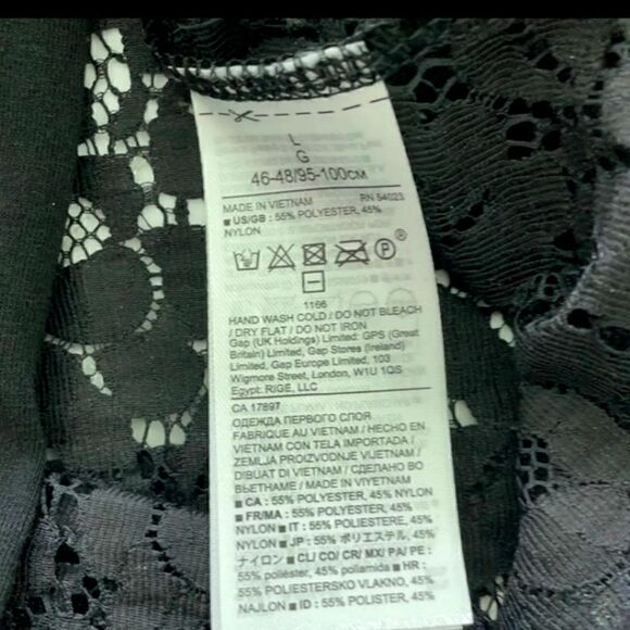 Banana Republic Lace Blouse  - Picture 7 of 8